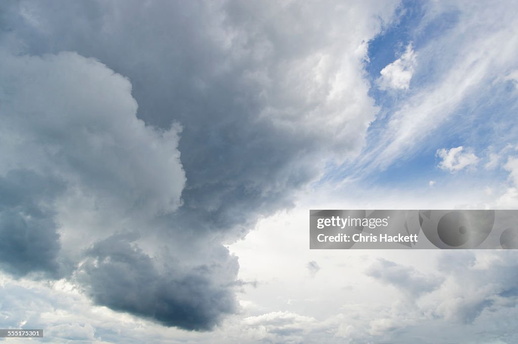 USA, Gathering storm clouds