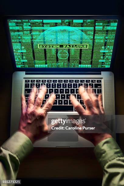 laptop hack/crash - system failure stock pictures, royalty-free photos & images