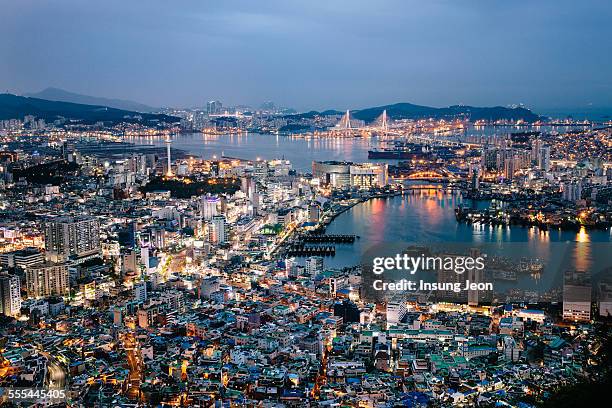 night scene in busan - busan fotografías e imágenes de stock