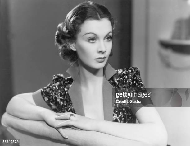 English actress Vivien Leigh , 1937.