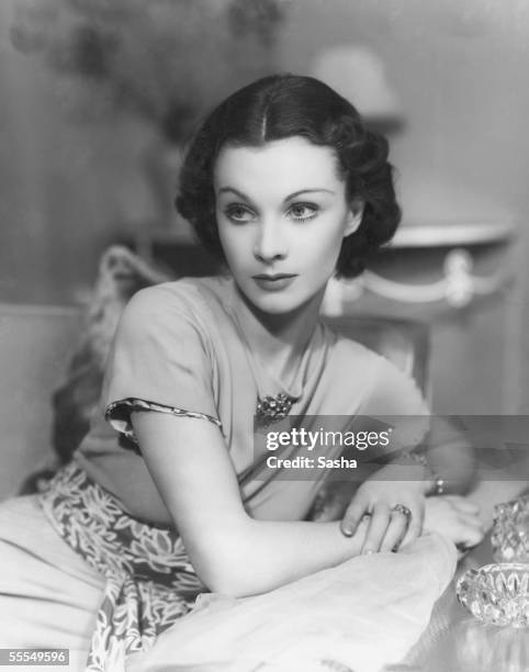 English actress Vivien Leigh , 1937.