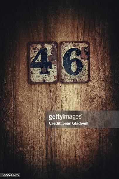 room number 46 - vacant or engaged sign stock pictures, royalty-free photos & images
