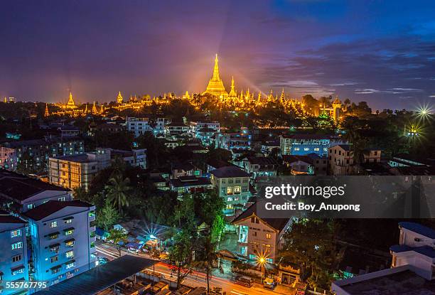 shwedagon pagoda the heart of yangon, myanmar - yangon night bildbanksfoton och bilder