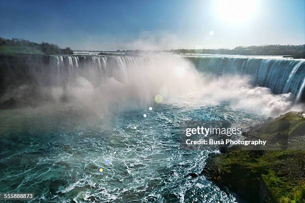 horseshoe falls at niagara falls, ontario, canada - niagara falls canada stock pictures, royalty-free photos & images