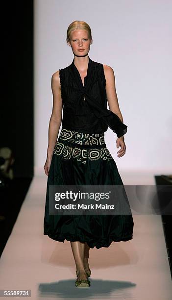 Model walks down the runway at the Vera Wang Spring 2006 fashion show during Olympus Fashion Week at Bryant Park September 15, 2005 in New York City.
