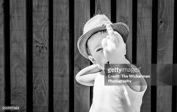 finger up - kid middle finger imagens e fotografias de stock
