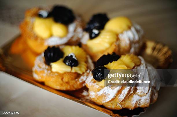 zeppole - zeppole stock pictures, royalty-free photos & images