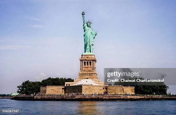 statue of liberty - the statue of liberty stock pictures, royalty-free photos & images