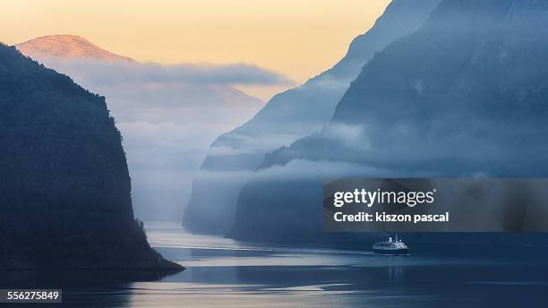 norwegian fjord - fjord stock-fotos und bilder