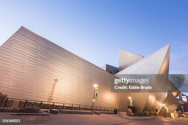 denver art museum - denver art museum bildbanksfoton och bilder