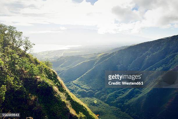 usa, hawaii, maui, view from waihee ridge trail to kahului and haleakala - kahului maui stock pictures, royalty-free photos & images