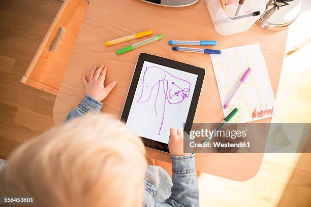 Simple Drawing Kid Using Computer Kids Art Computer Photos and Premium High Res Pictures - Getty Images