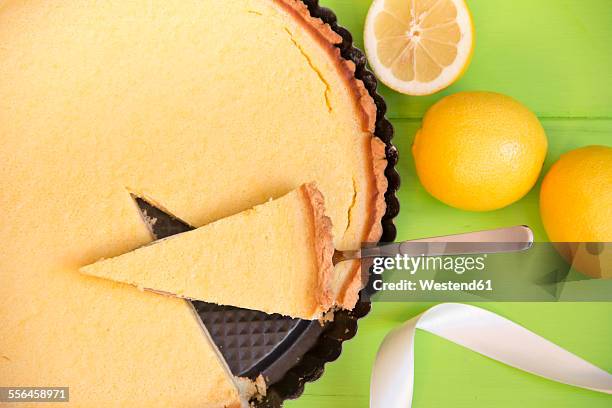 lemon cake with short pastry - lemon slice stock pictures, royalty-free photos & images