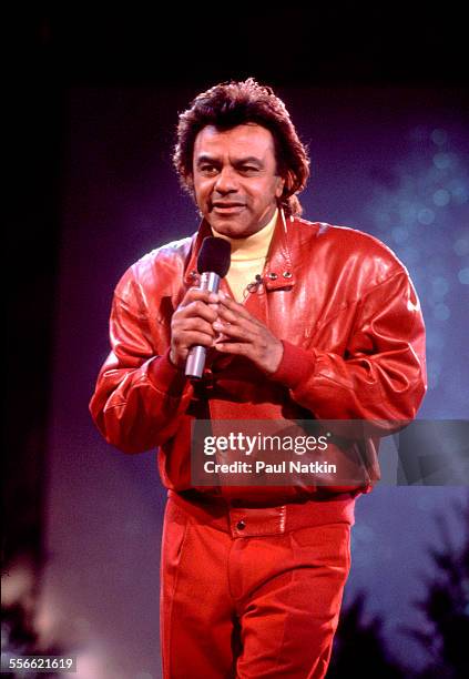 American singer Johnny Mathis performs on the 'Oprah Winfrey Show,' Chicago, Illinois, 1991.