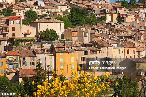 Valensole Village, Alpes de Haute Provence, Provence, Provenza-Alpes-Costa Azul, France.