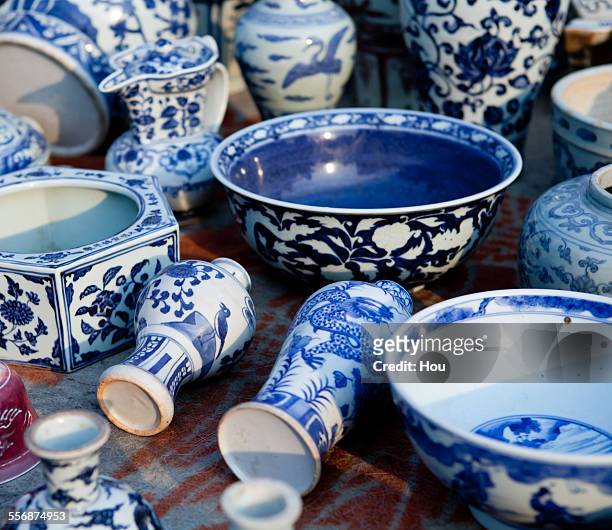 antique market in beijing - chinese porcelain stock pictures, royalty-free photos & images