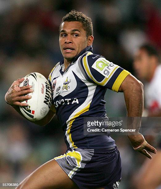 Matt Bowen of the Cowboys in action during the NRL Semi Final between the Melbourne Storm and the North Queensland Cowboys at Aussie Stadium...