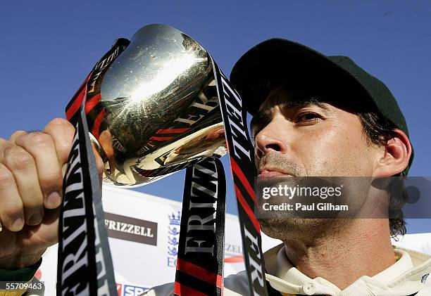 Stephen Fleming of Nottinghamshire celebrates winning the Frizzell County Championship following victory over Kent during the match between Kent and...