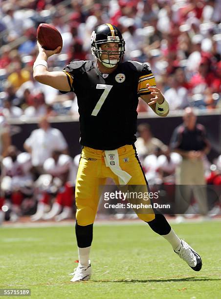 Quarterback Ben Roethlisberger of the Pittsburgh Steelers throws a pass against the Houston Texans on September 18, 2005 at Reliant Stadium in...