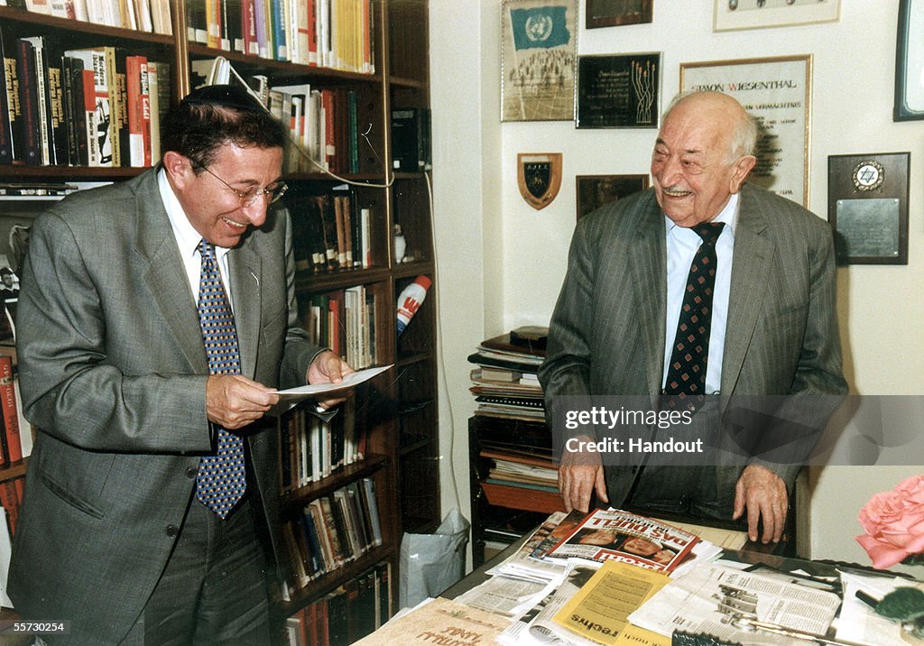 Nazi Hunter Simon Wiesenthal Dies Aged 96