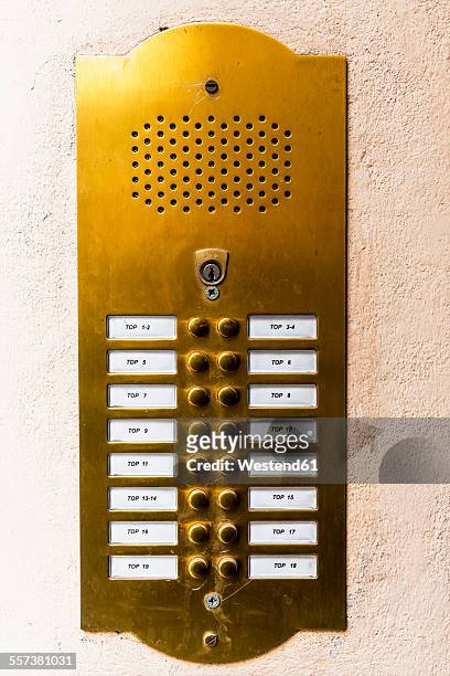 doorbell button panel and intercom - nameplate stock-fotos und bilder