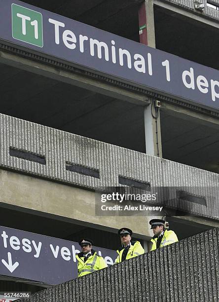 Manchester Airport Photos and Premium High Res Pictures - Getty Images