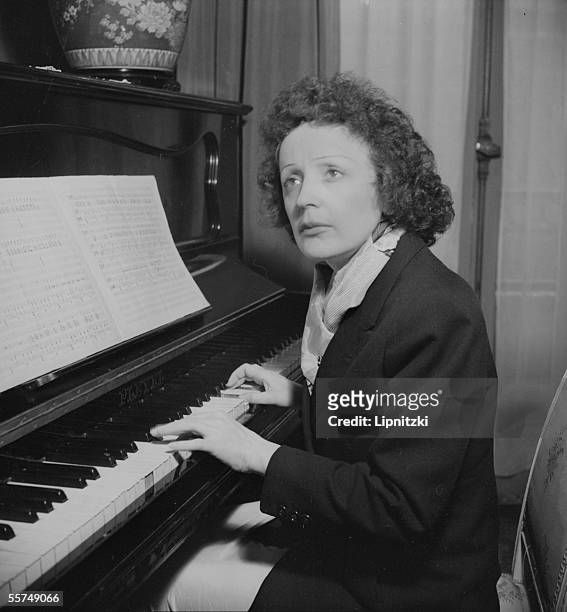 Edith Piaf , French singer. France, about 1945-1946.