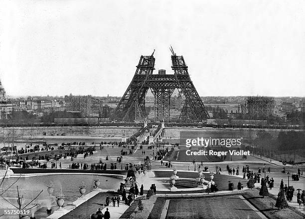 Construction of the Eiffel Tower. Paris, for the World Fair of 1889, April 15, 1888. RV-30353.