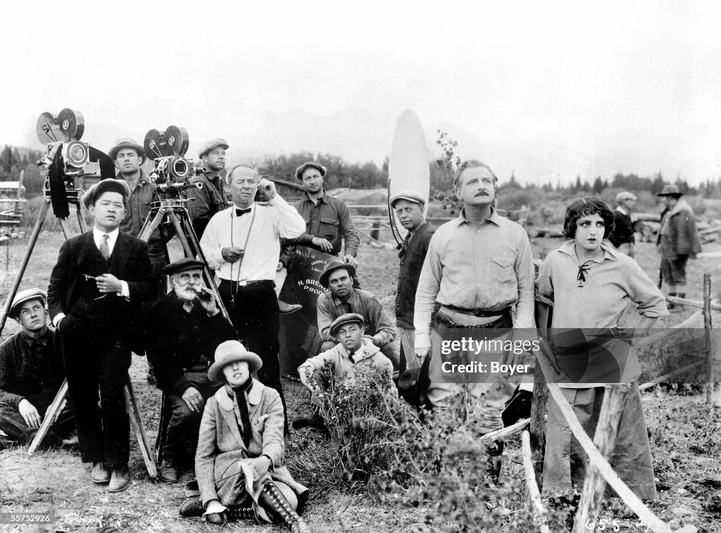 Shooting of a western in Hollywood. The director H