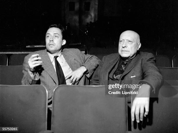 Albert Camus and Jacques Hebertot during a rehearsal of Albert Camus's " Caligula ". Paris, theater Hebertot, on 1950. LIP-077002-017.