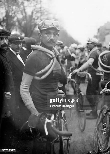 Lucien Petit-Breton, French racing cyclist. Chases Paris-Roubaix, 1912. BRA-71942.