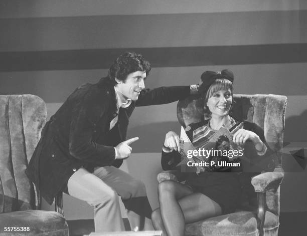 Sacha Distel and Stephane Audran. " Sacha show ". TV. Paris, November, 1970. PUL-083-651.