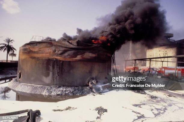 War Iran - Iraq. Fire of the warehouse of fuel oil of the power plant of Baghdad. 1980. FDM-925-9.