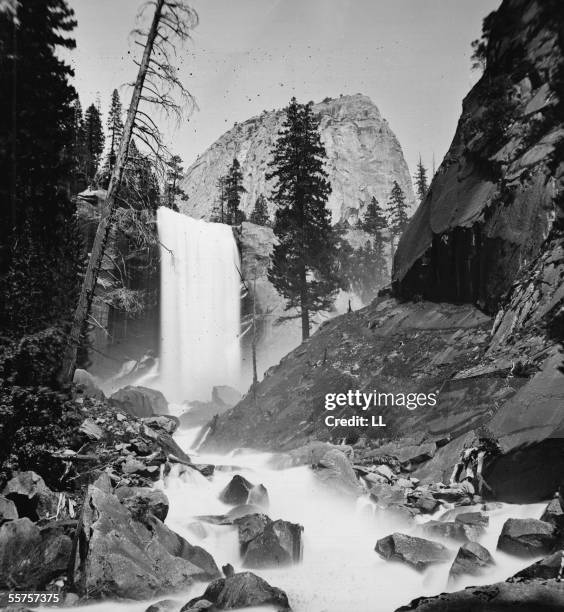 Vernal Falls in the valley of Yosemite . 1870-1875. LL-10271A stereo.