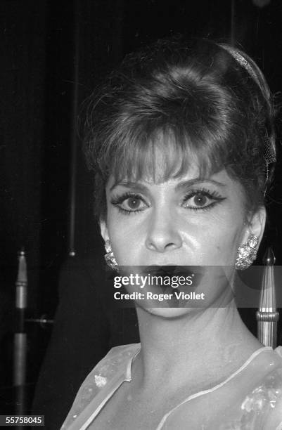 Gina Lollobrigida, Italian actress. France. HA-2190.