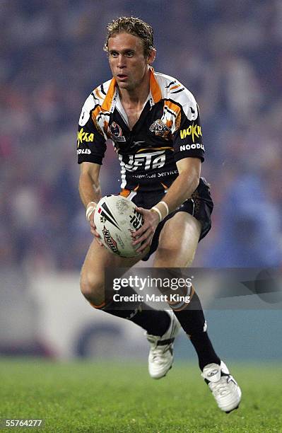 Brett Hodgson of the Tigers in action during the NRL Preliminary Final between the St George Illawarrra Dragons and Wests Tigers at Aussie Stadium on...