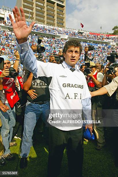 Argentine Ruben Omar Romano, coach of Mexican soccer team Cruz Azul, thanks to the fans their support whilst being kidnapped, in Mexico City 24...