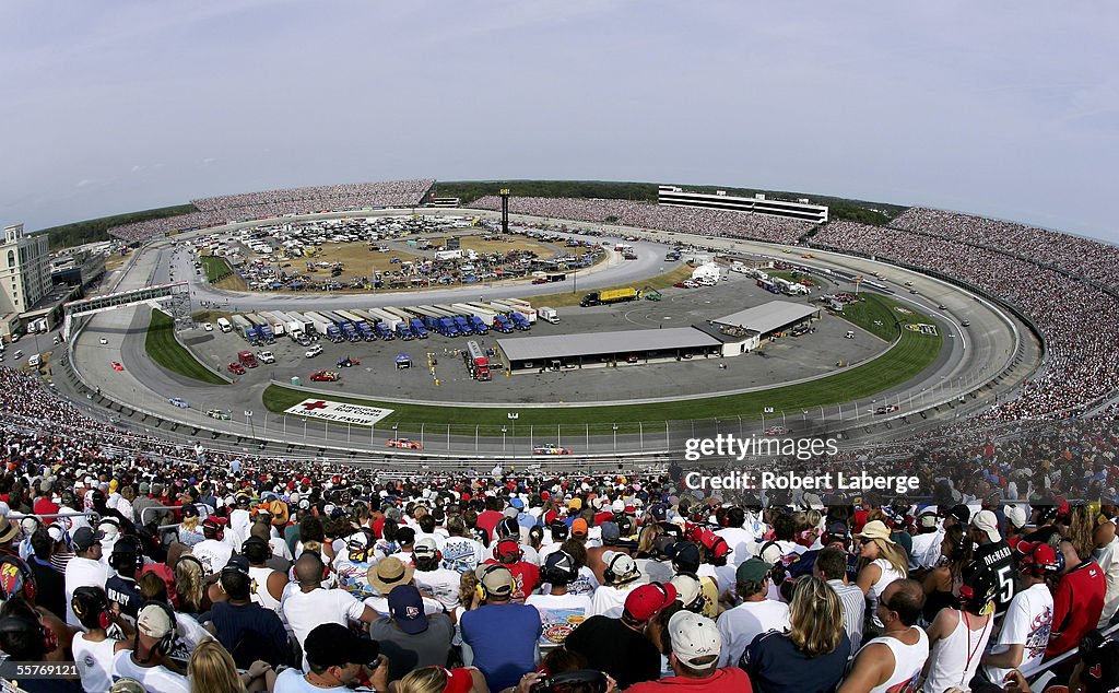 Mbna Racing A general view of the track is seen during the NASCAR Nextel Cup ...