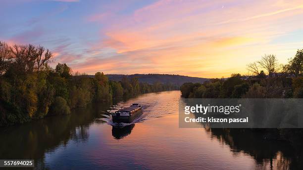 the river - yvelines stock pictures, royalty-free photos & images