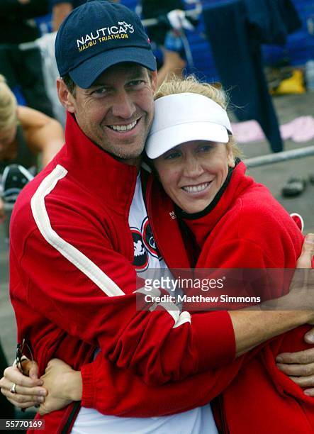 Actor James Denton and Actress Felicity Huffman participate in the 19th Annual Nautica Malibu Triathlon at Zuma Beach on September 25, 2005 in...