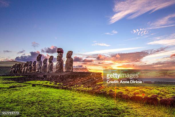 ahu tongariki at sunrise, easter island - moai statue stock pictures, royalty-free photos & images