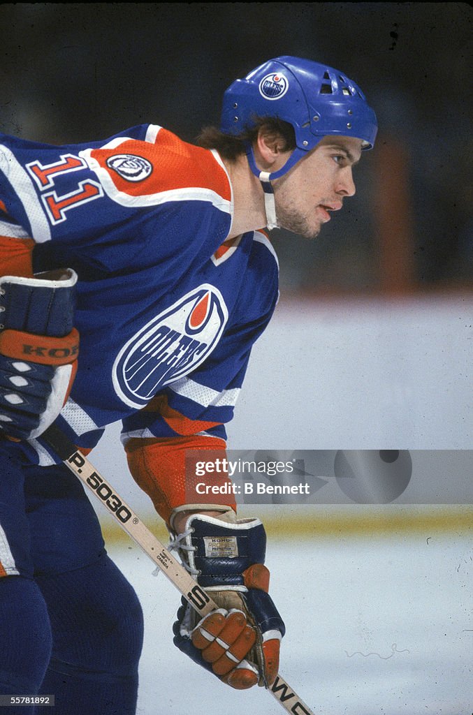 Alex Messier Canadian hockey player Mark Messier of the Edmonton Oilers waits for ...