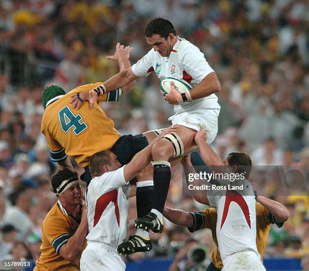 Martin Johnson 2003 World Cup Photos And Premium High Res Pictures martin-johnson-2003-world-cup-photos-and-premium-high-res-pictures