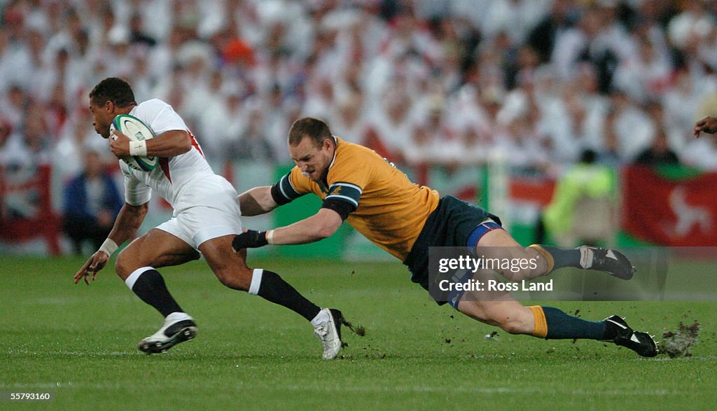 Jason Robinson runs through the tackle of Stirling