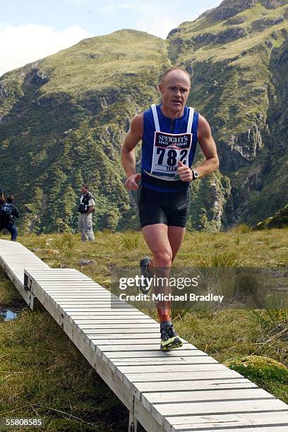 Mark Beesley in the Mountain Run section over Goats Pass during the two day event at the 2004 Speights Coast to Coast, Christchurch New Zealand,...