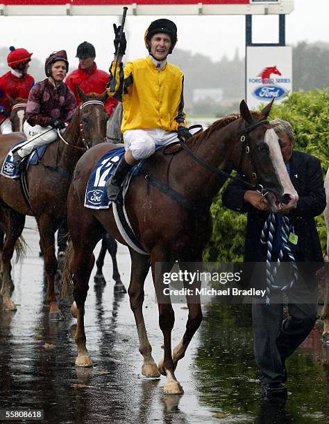 Judith Innes Riding Stable Ellerslie Sires Produce Stakes Photos and Premium High Res Pictures ...
