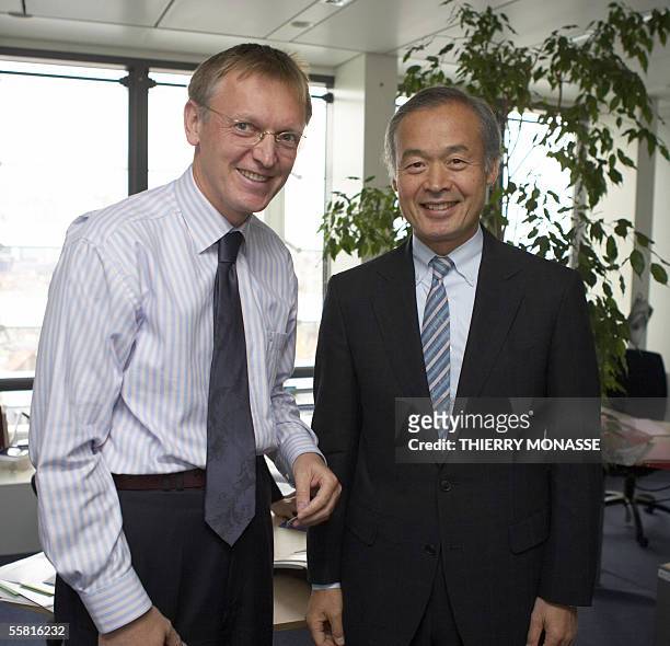 Director of GlaxoSmithKline Tadataka Yamada is reiceved by the Slovenian EU Commissioner for Science and Research Janez Potocnik 28 September 2005,...
