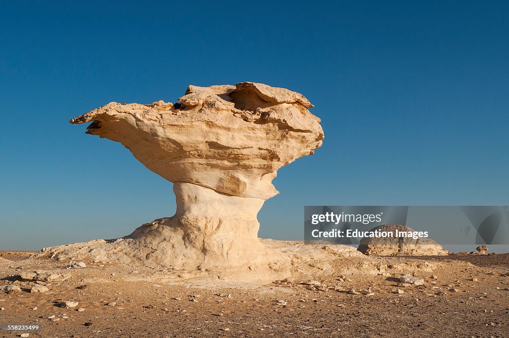 Mushroom Rock Formations, White Desert, Sahara el Beyda, Egypt