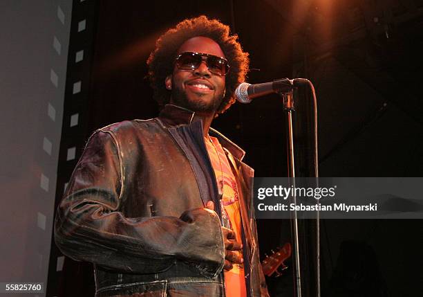 Singer Dwele performs at the Virgin Records showcase at S.O.B.'s on September 28, 2005 in New York.