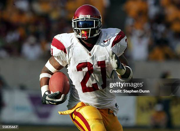 Running back LenDale White of the USC Trojans ices the game as he carries for his second touchdown against the Arizona State Sun Devils early in the...